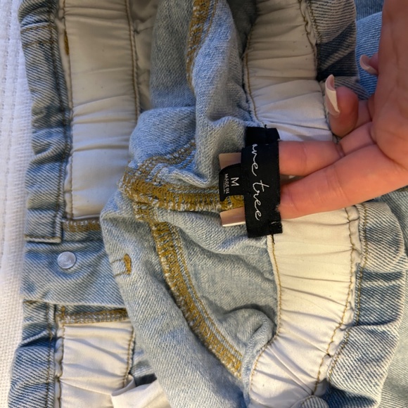 Shorts - Picture 3 of 3